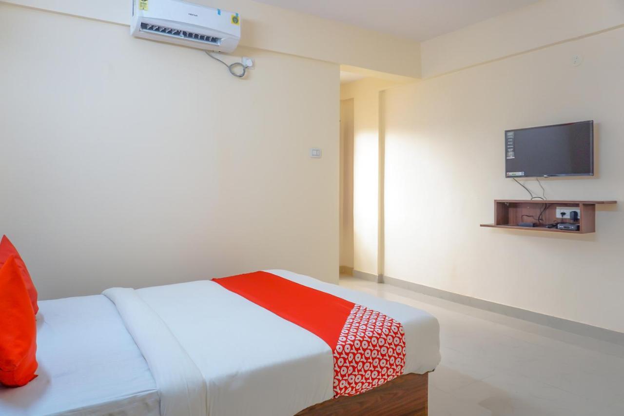 Oyo 81616 Omkar Executive Wagholi Экстерьер фото